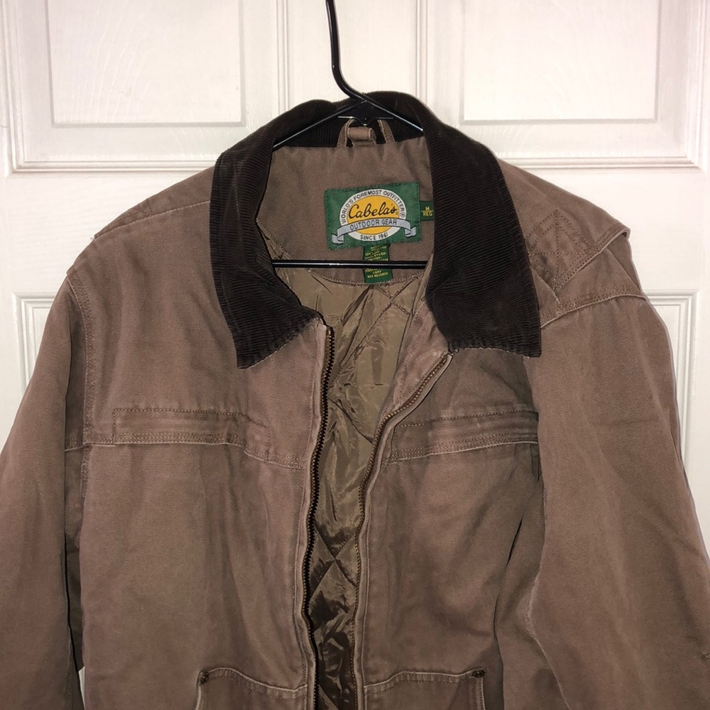 Men’s Vintage Cabelas outdoor gear jacket.